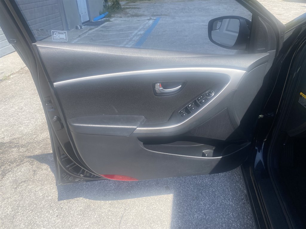 2014 Hyundai Elantra - $6,290