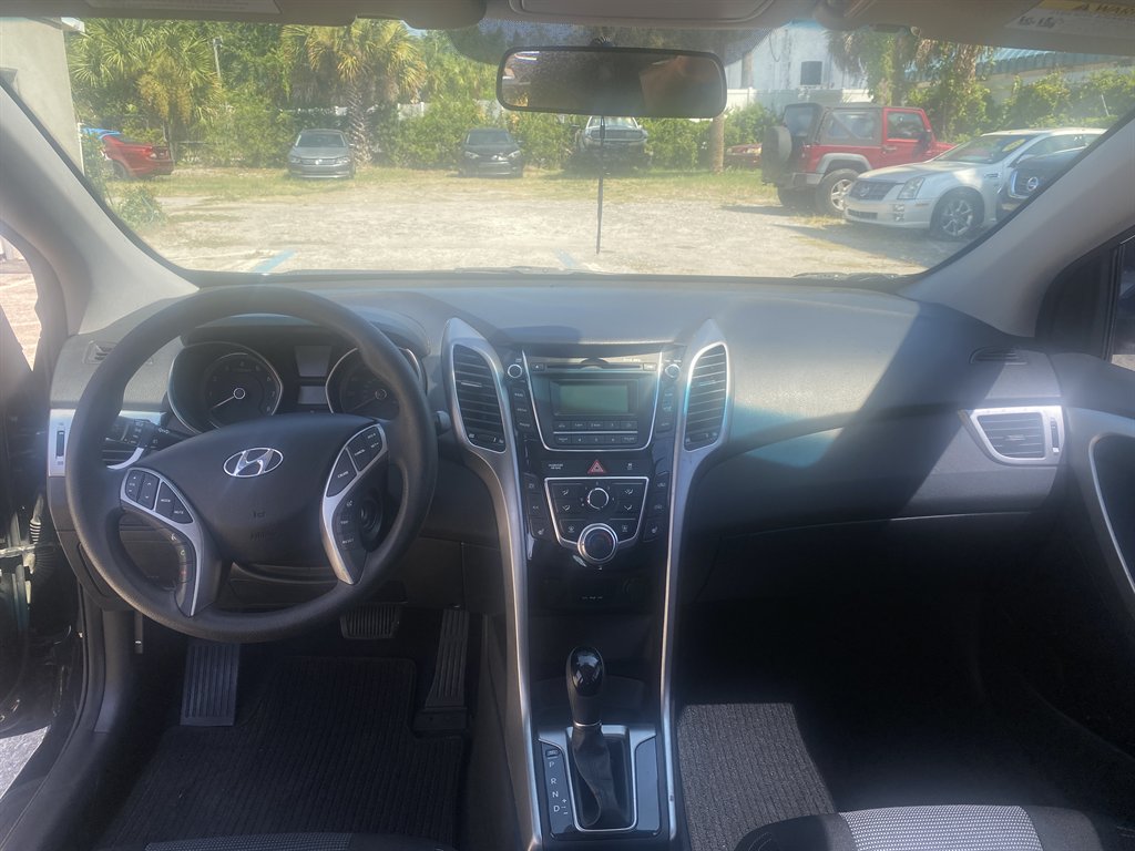 2014 Hyundai Elantra - $6,290