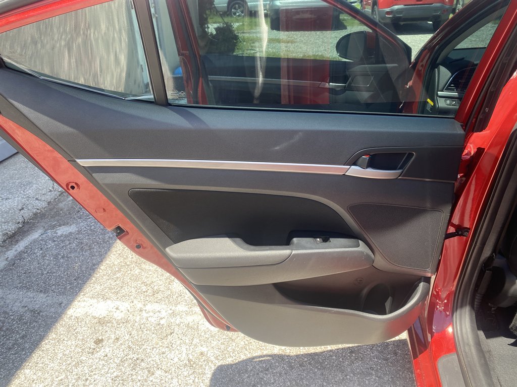 2017 Hyundai Elantra - $7,990