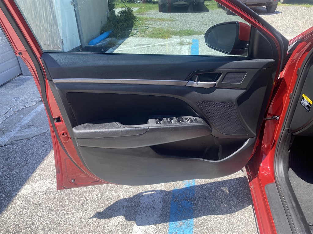 2017 Hyundai Elantra - $7,990