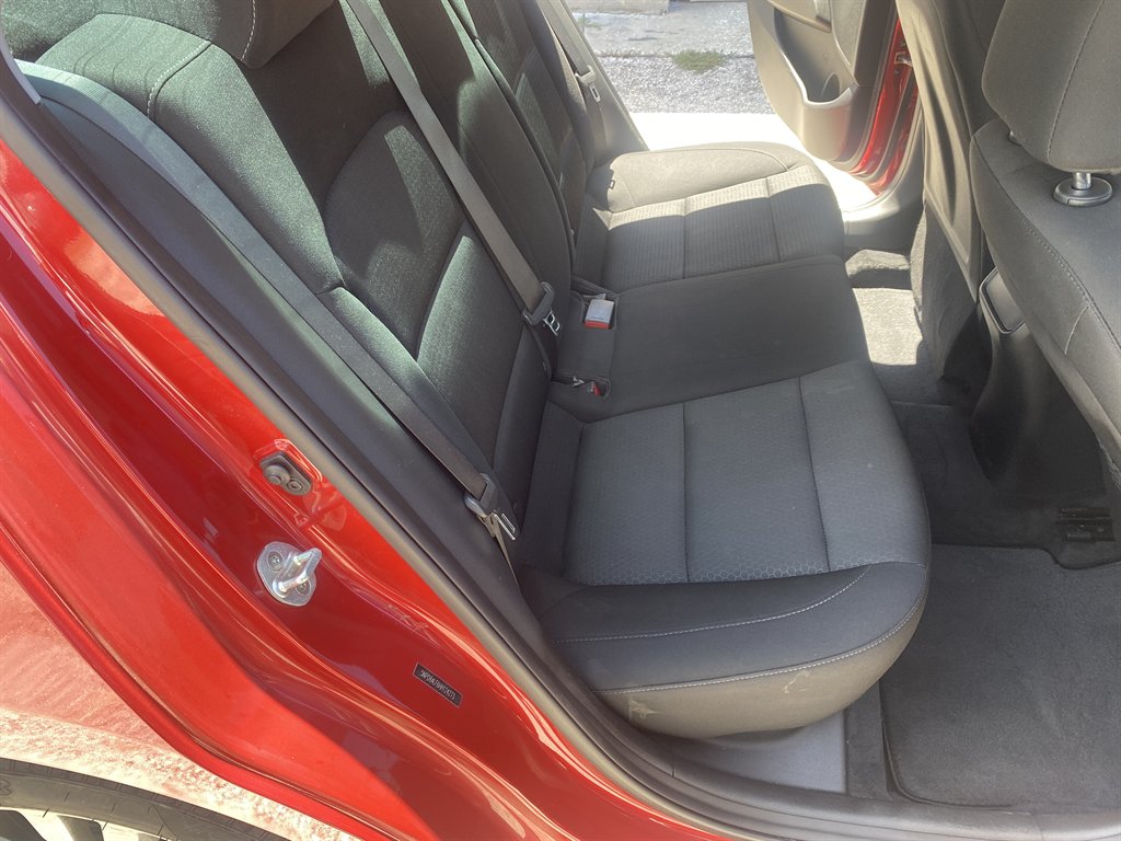 2017 Hyundai Elantra - $7,990