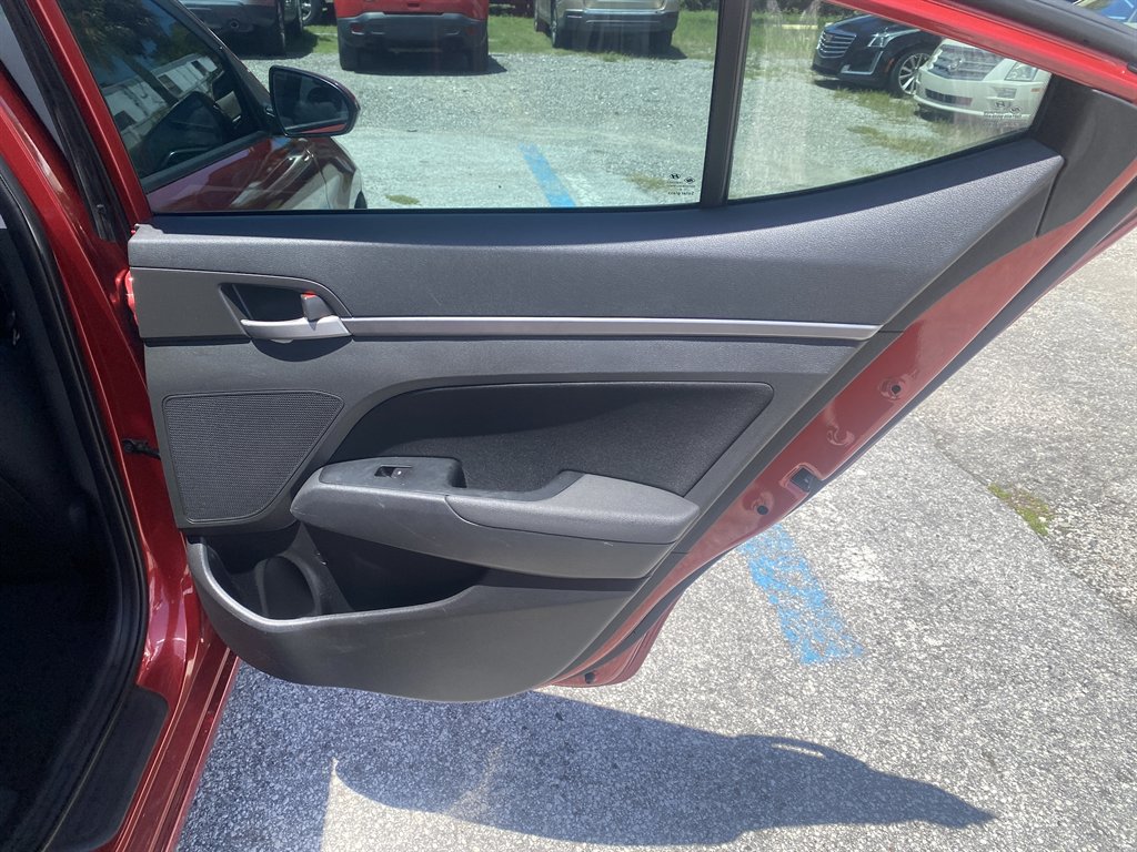 2017 Hyundai Elantra - $7,990