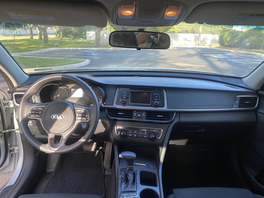 2017 Kia Optima - $7,990