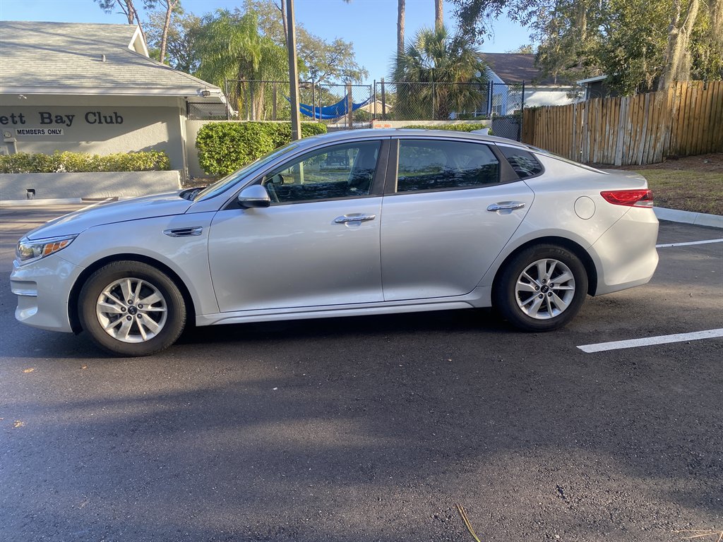 2017 Kia Optima - $7,990