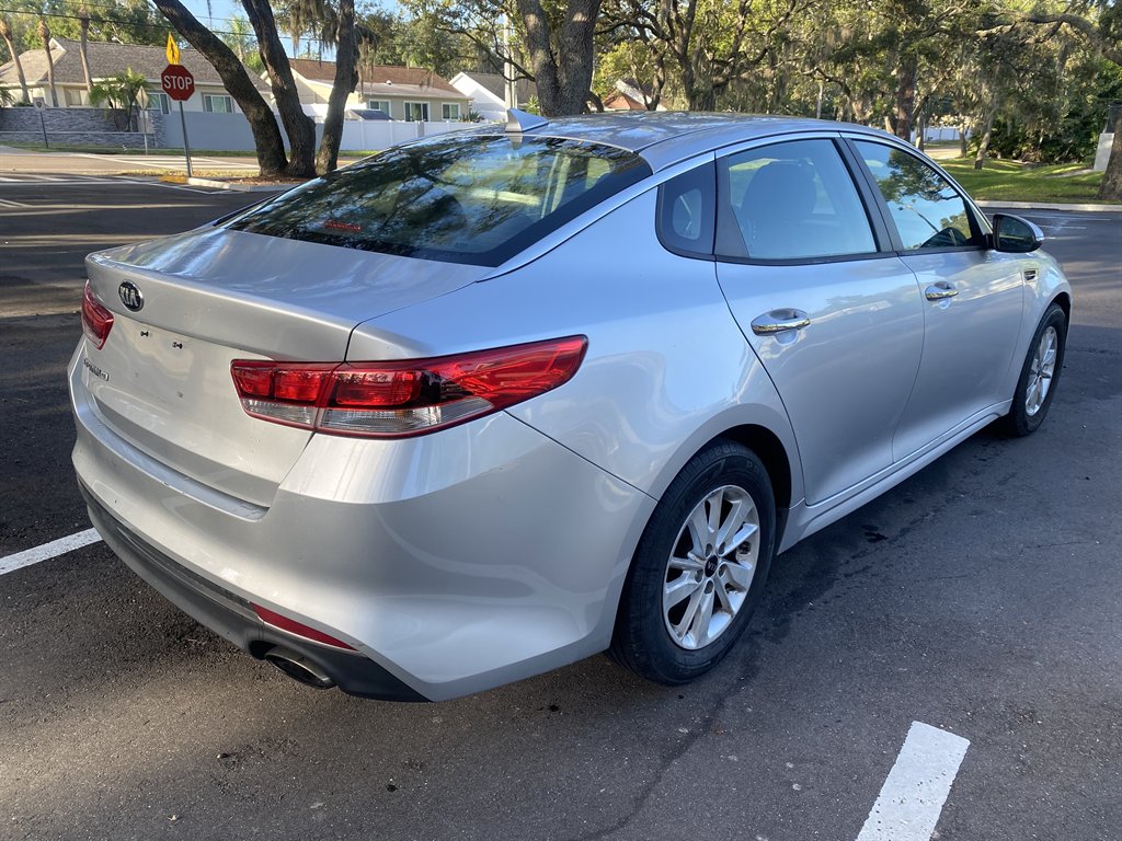 2017 Kia Optima - $7,990