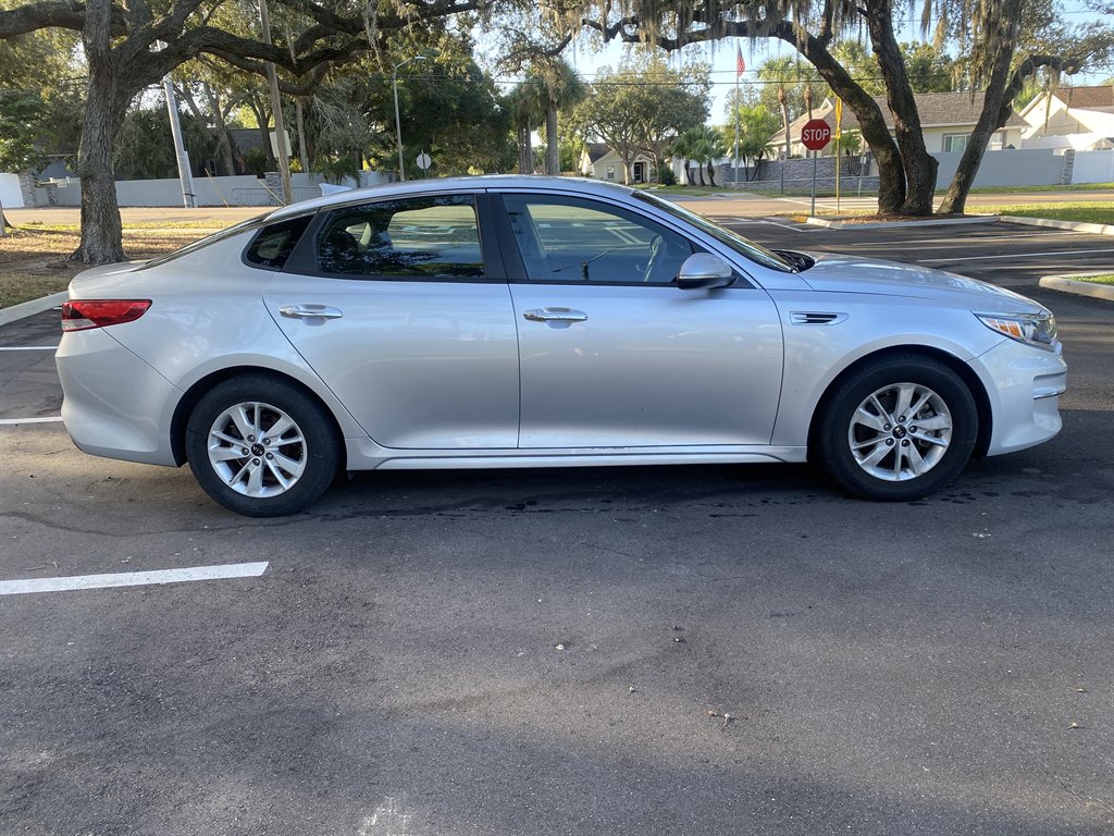 2017 Kia Optima - $7,990