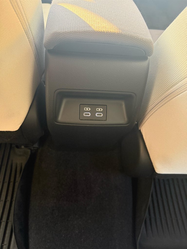 2023 Toyota Corolla LE photo