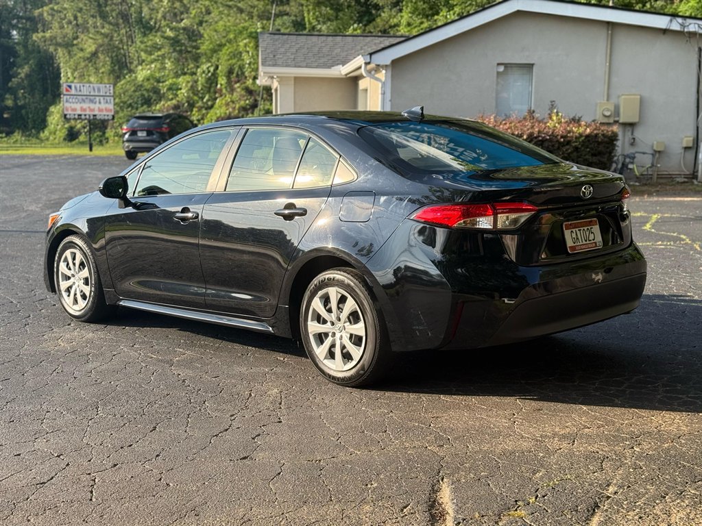 2023 Toyota Corolla LE photo