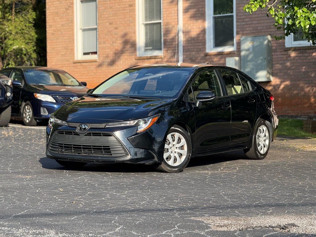 2023 Toyota Corolla LE photo