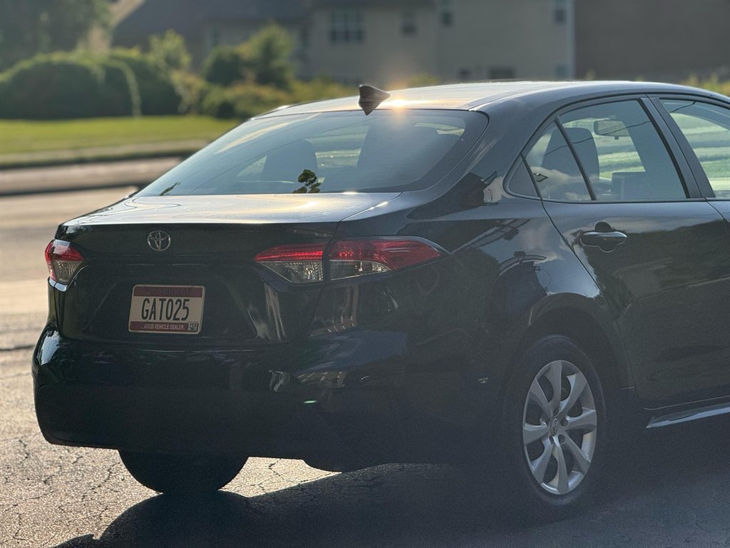2023 Toyota Corolla LE photo