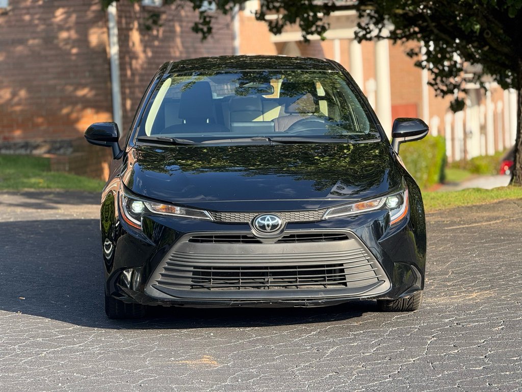 2023 Toyota Corolla LE photo