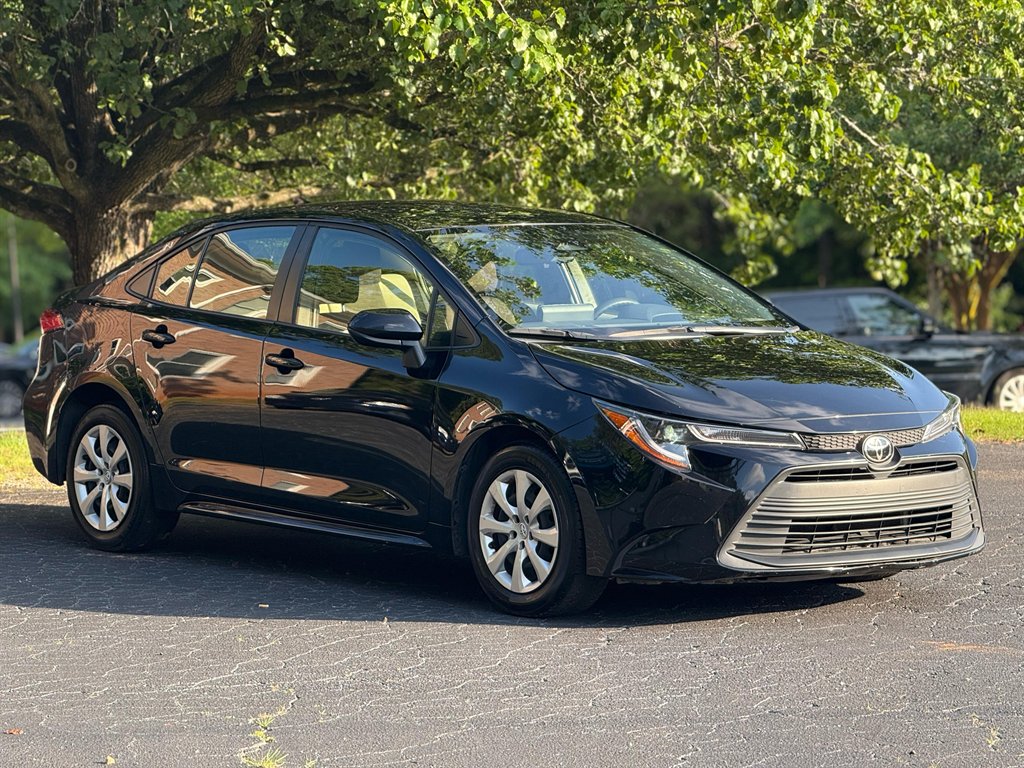 2023 Toyota Corolla LE photo