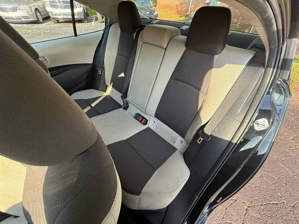 2023 Toyota Corolla LE photo