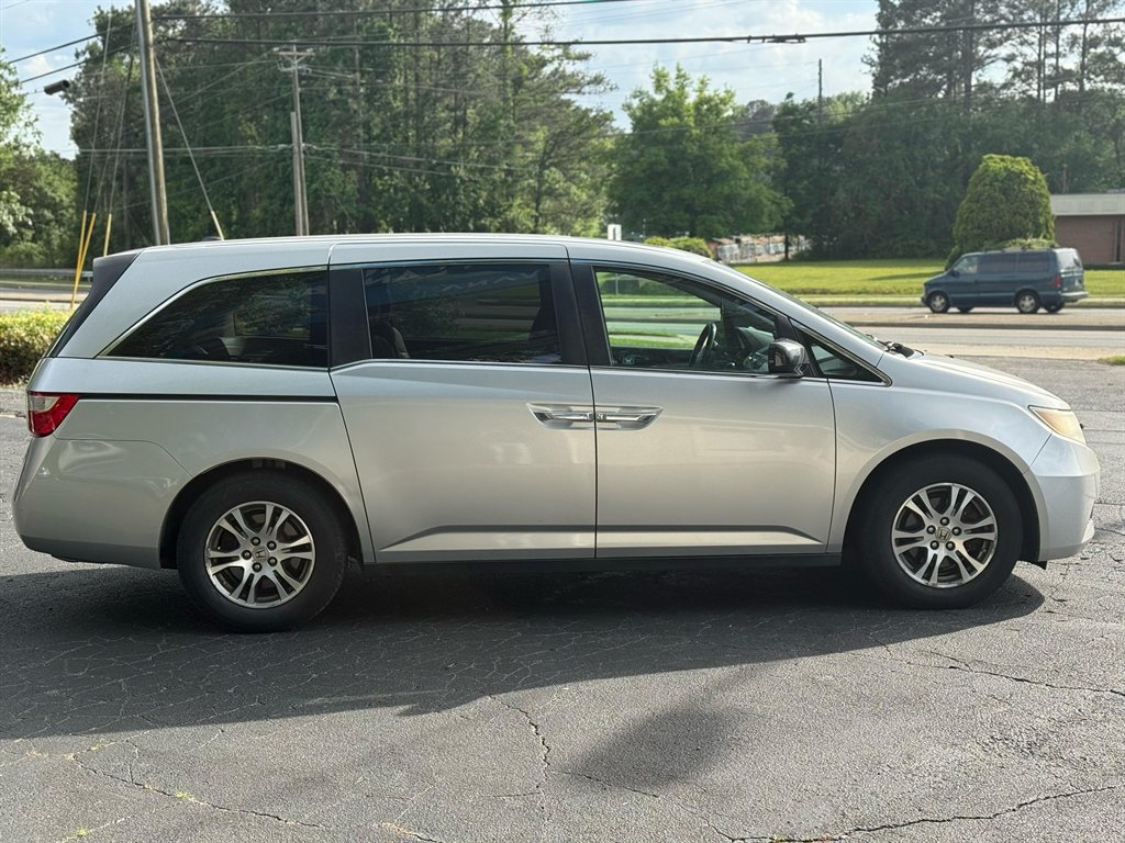 2011 Honda Odyssey EX-L w/DVD photo
