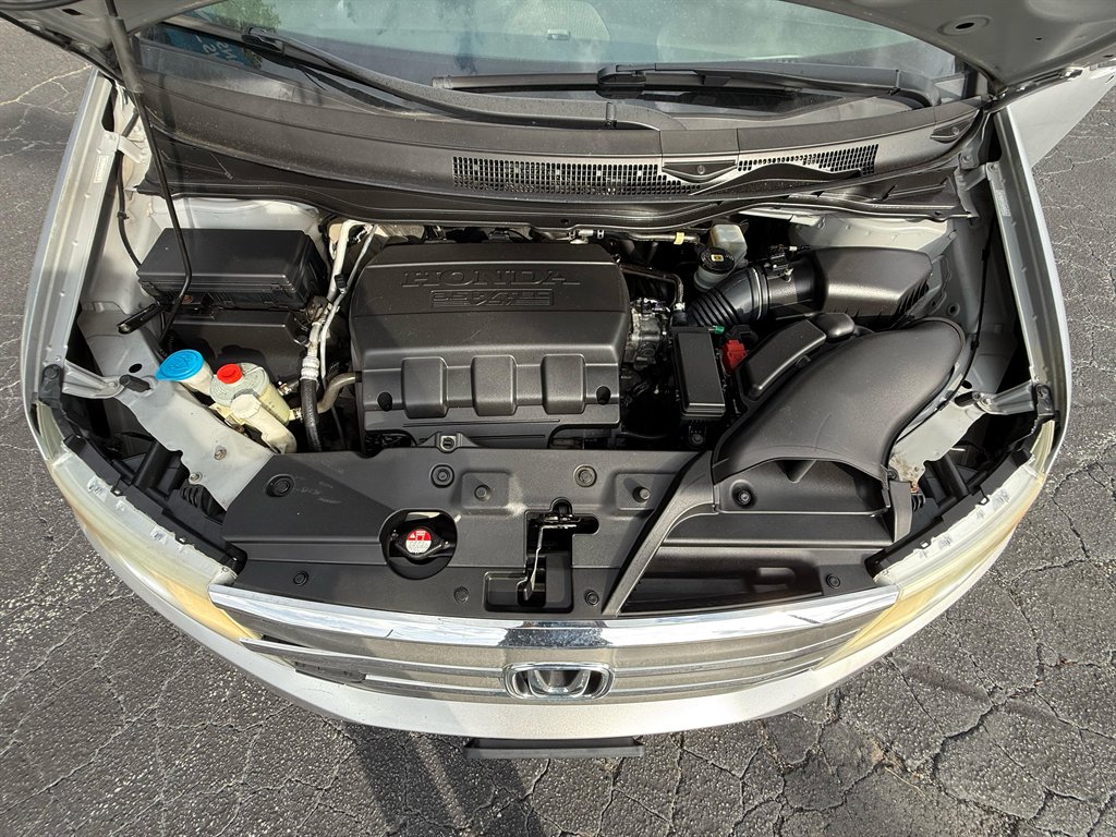 2011 Honda Odyssey EX-L w/DVD photo