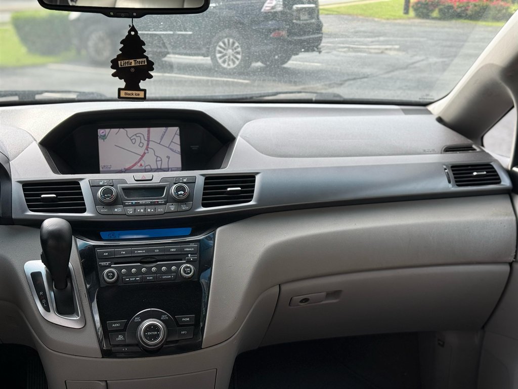 2011 Honda Odyssey EX-L w/DVD photo