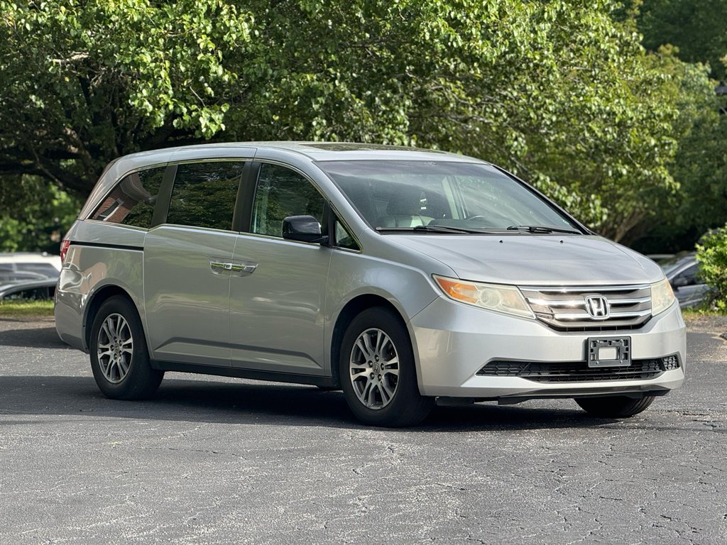 2011 Honda Odyssey EX-L w/DVD photo