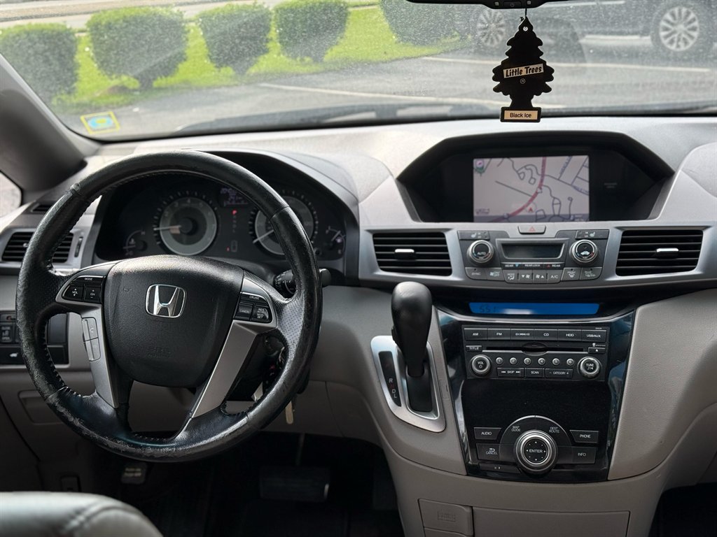 2011 Honda Odyssey EX-L w/DVD photo