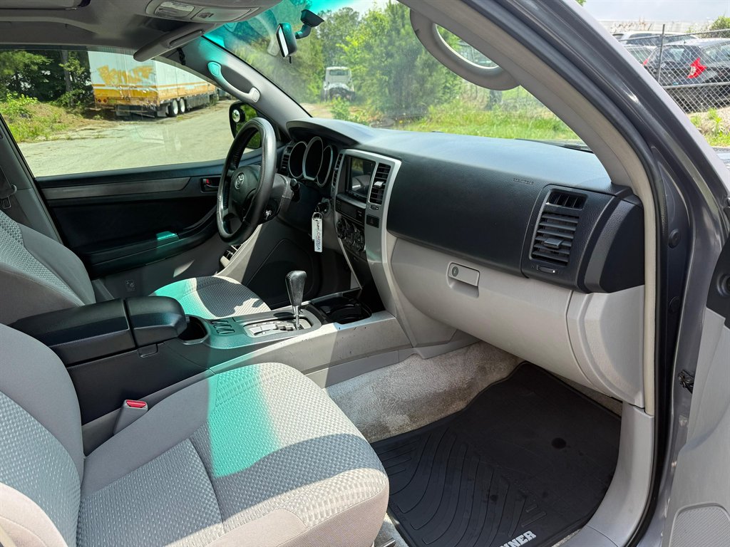 2006 Toyota 4Runner SR5 photo