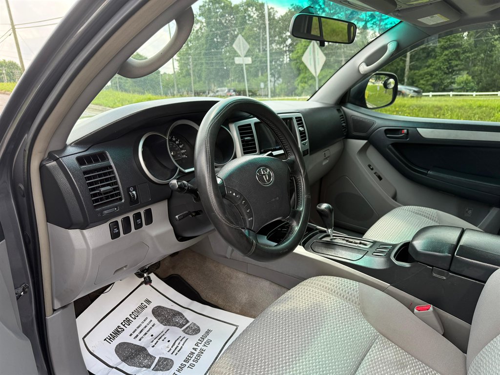 2006 Toyota 4Runner SR5 photo