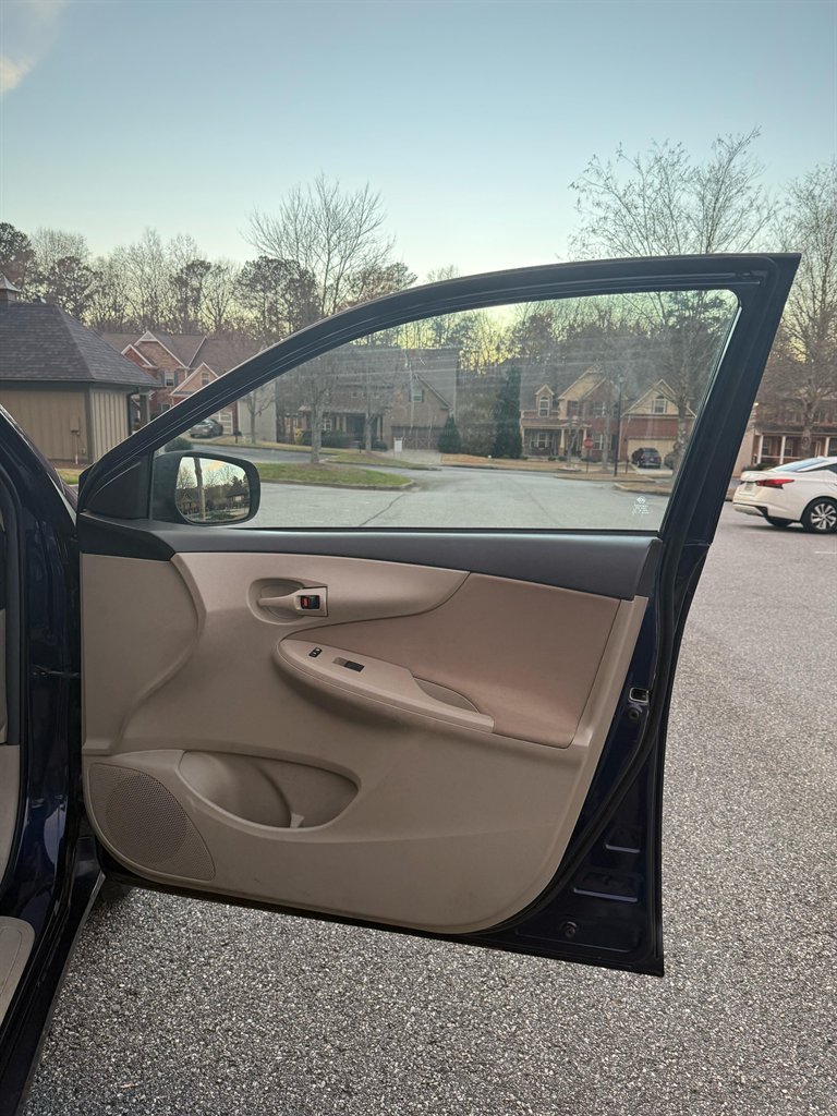 2013 Toyota Corolla L photo