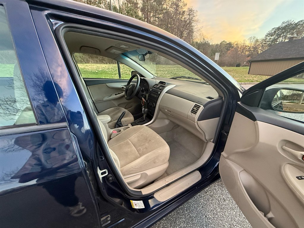2013 Toyota Corolla L photo