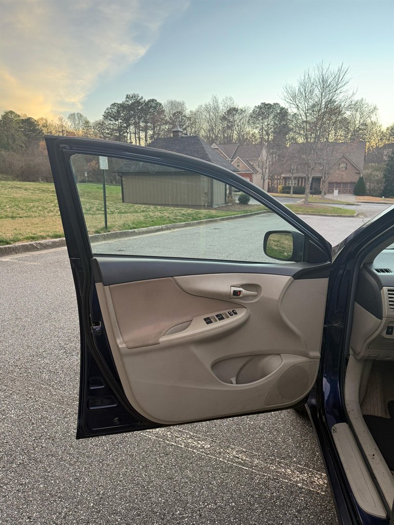 2013 Toyota Corolla L photo