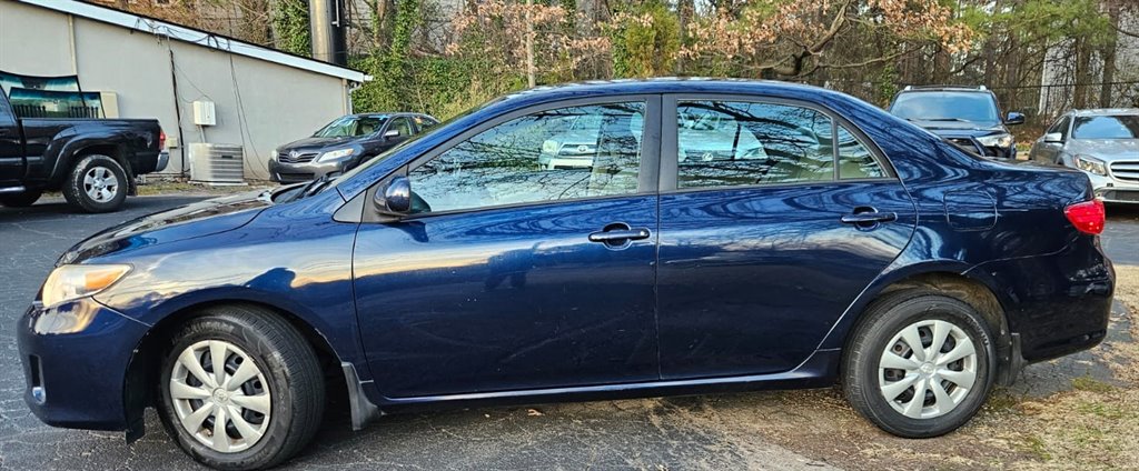2011 Toyota Corolla photo