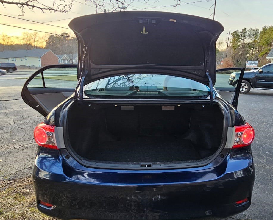 2011 Toyota Corolla photo