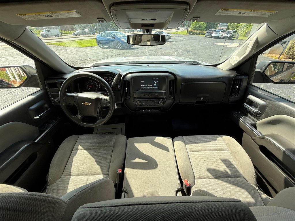 2018 Chevrolet Silverado 1500 Custom photo