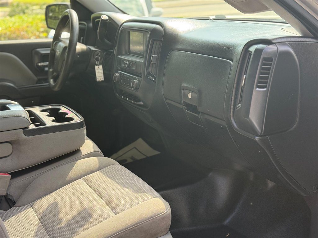 2018 Chevrolet Silverado 1500 Custom photo