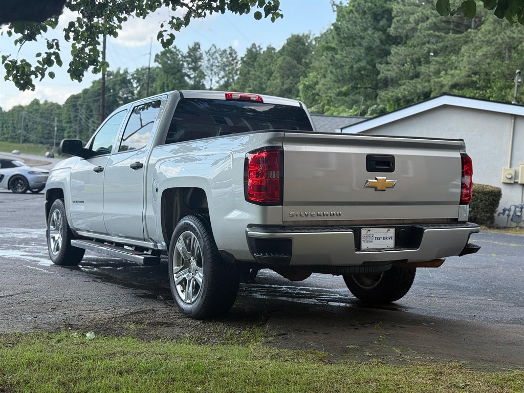 2018 Chevrolet Silverado 1500 Custom photo