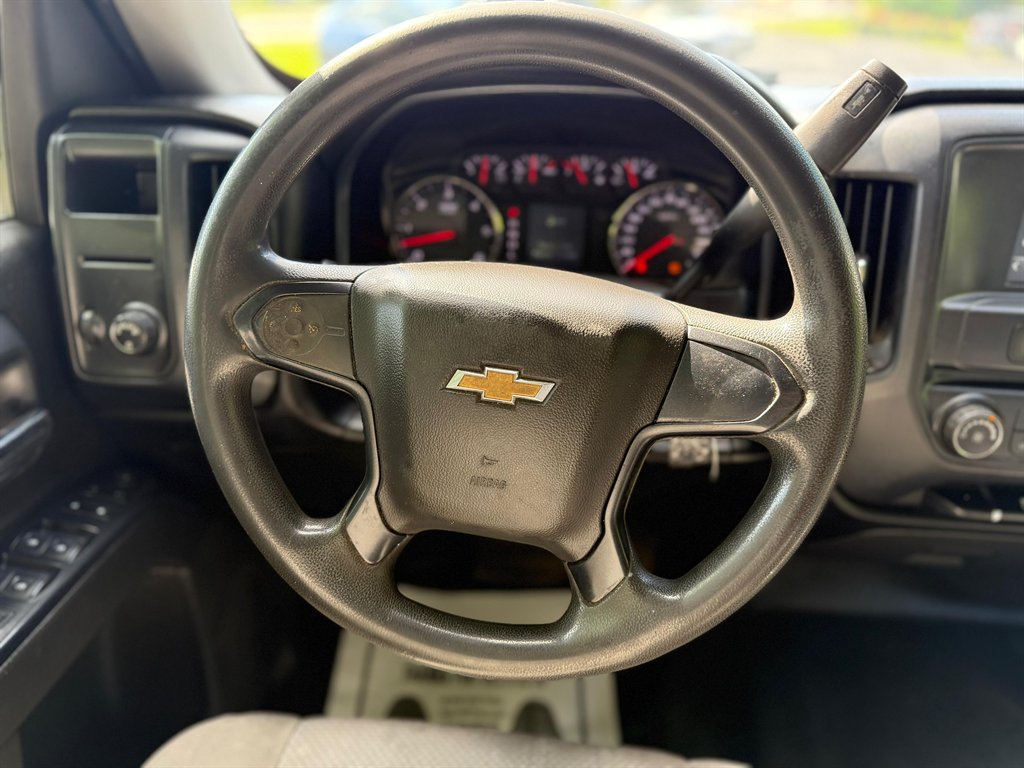 2018 Chevrolet Silverado 1500 Custom photo