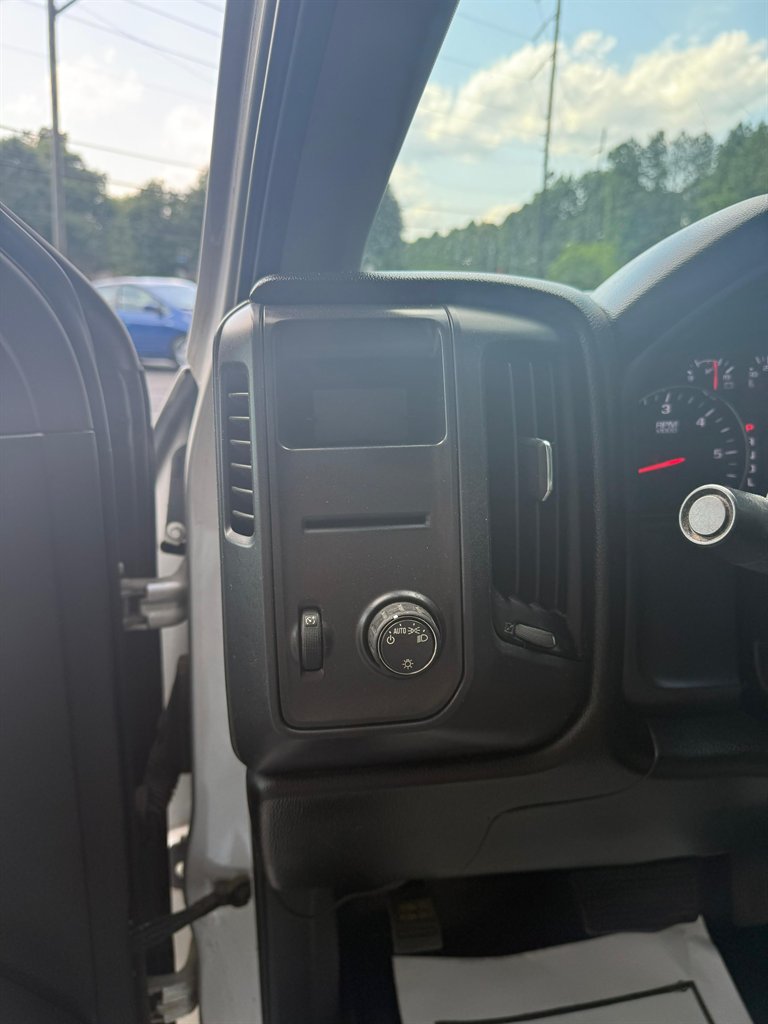 2018 Chevrolet Silverado 1500 Custom photo