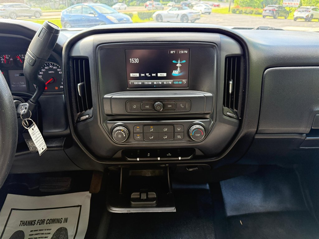 2018 Chevrolet Silverado 1500 Custom photo