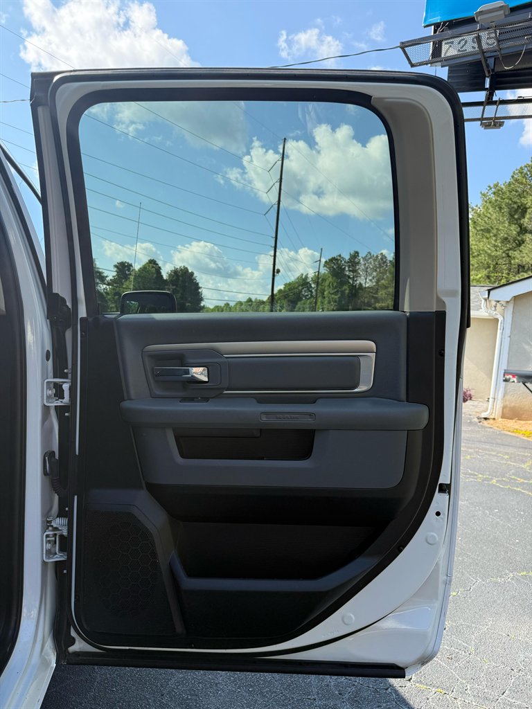 2019 RAM 1500 DS SLT photo