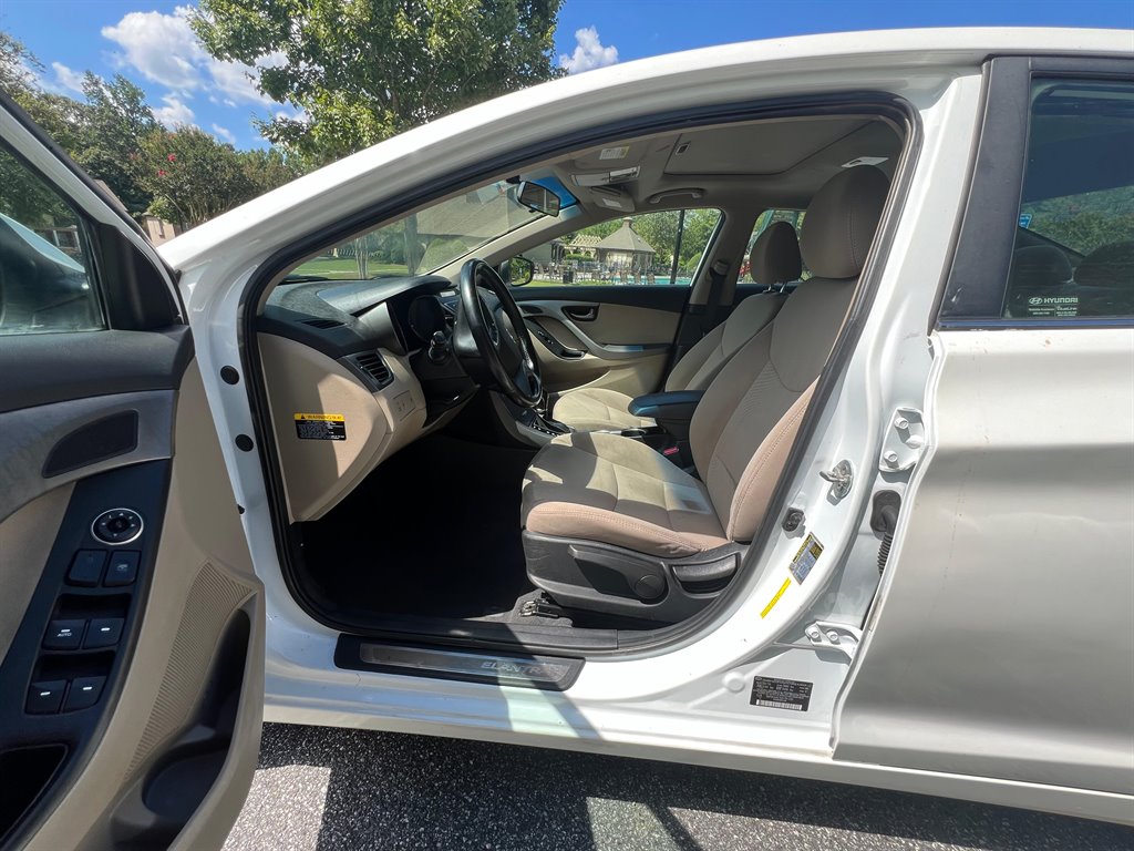 2016 Hyundai Elantra Value Edition photo