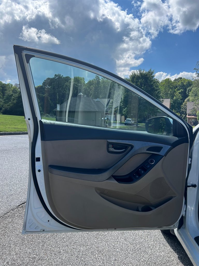 2016 Hyundai Elantra Value Edition photo