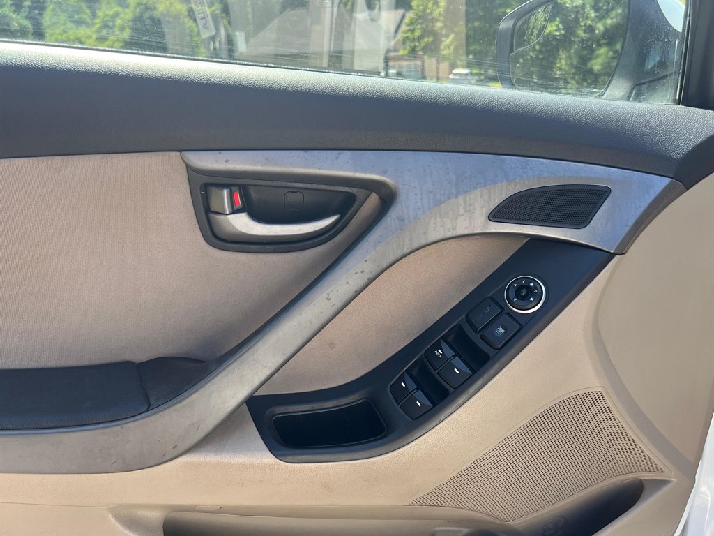 2016 Hyundai Elantra Value Edition photo