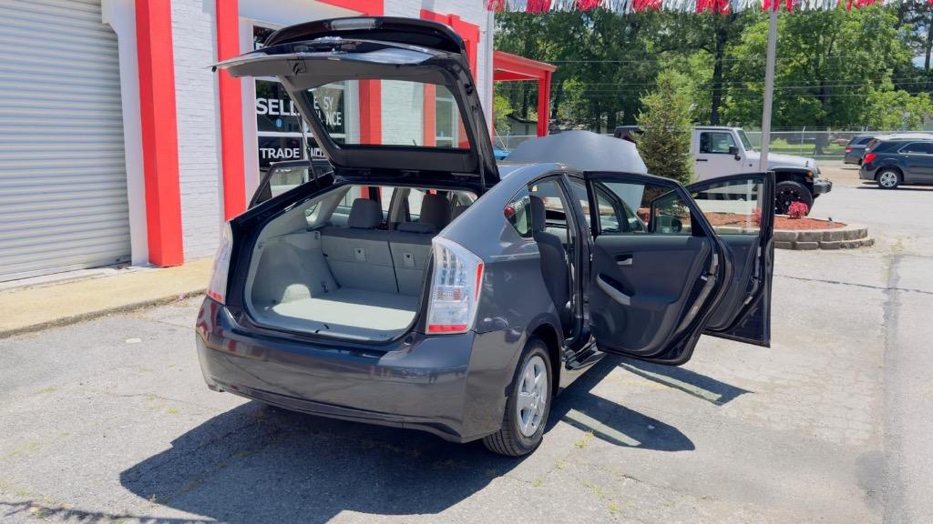2010 Toyota Prius II photo