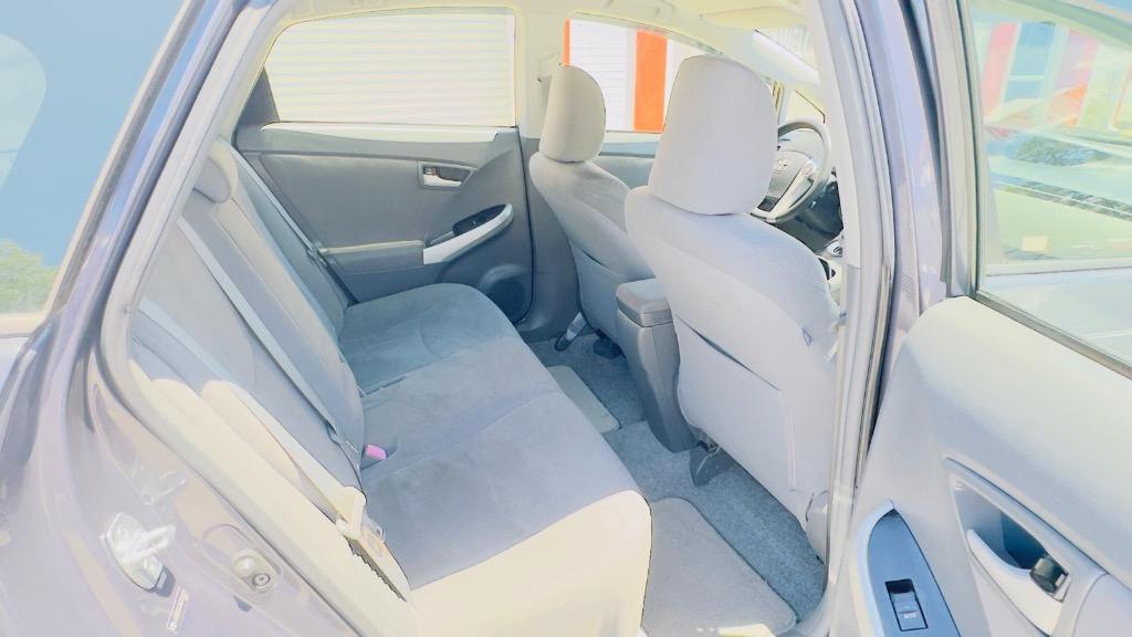 2010 Toyota Prius II photo