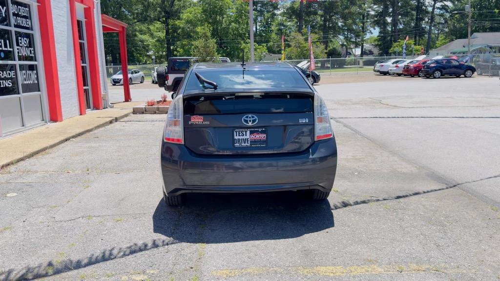 2010 Toyota Prius II photo
