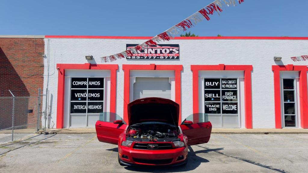 2011 Ford Mustang V6 Premium photo