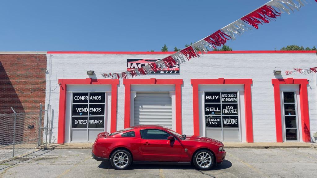 2011 Ford Mustang V6 Premium photo