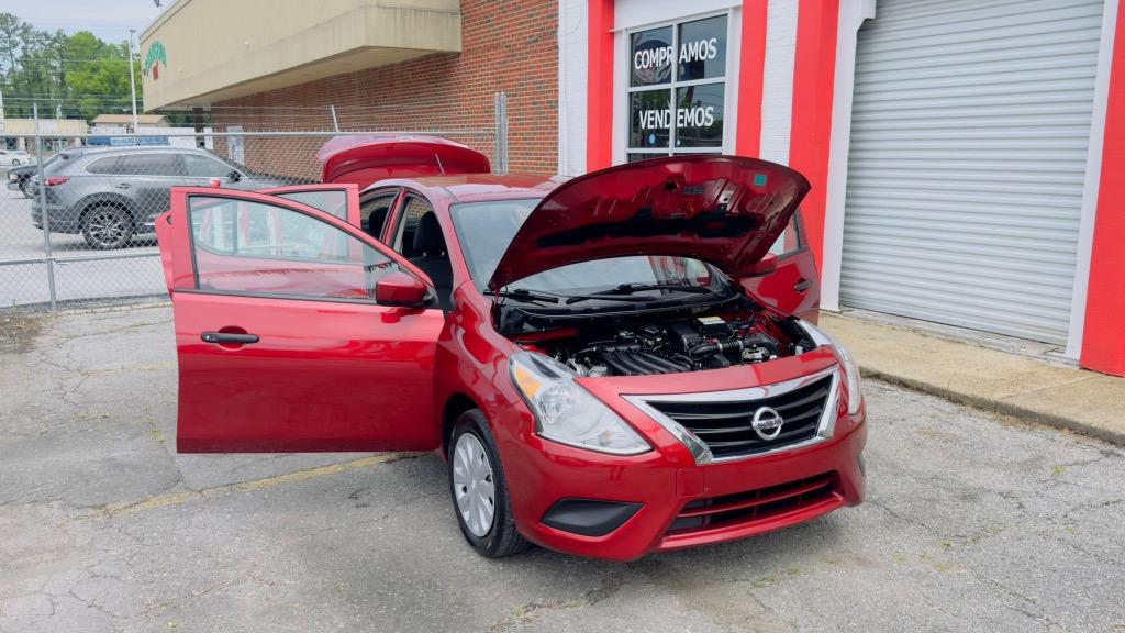 2019 Nissan Versa S photo