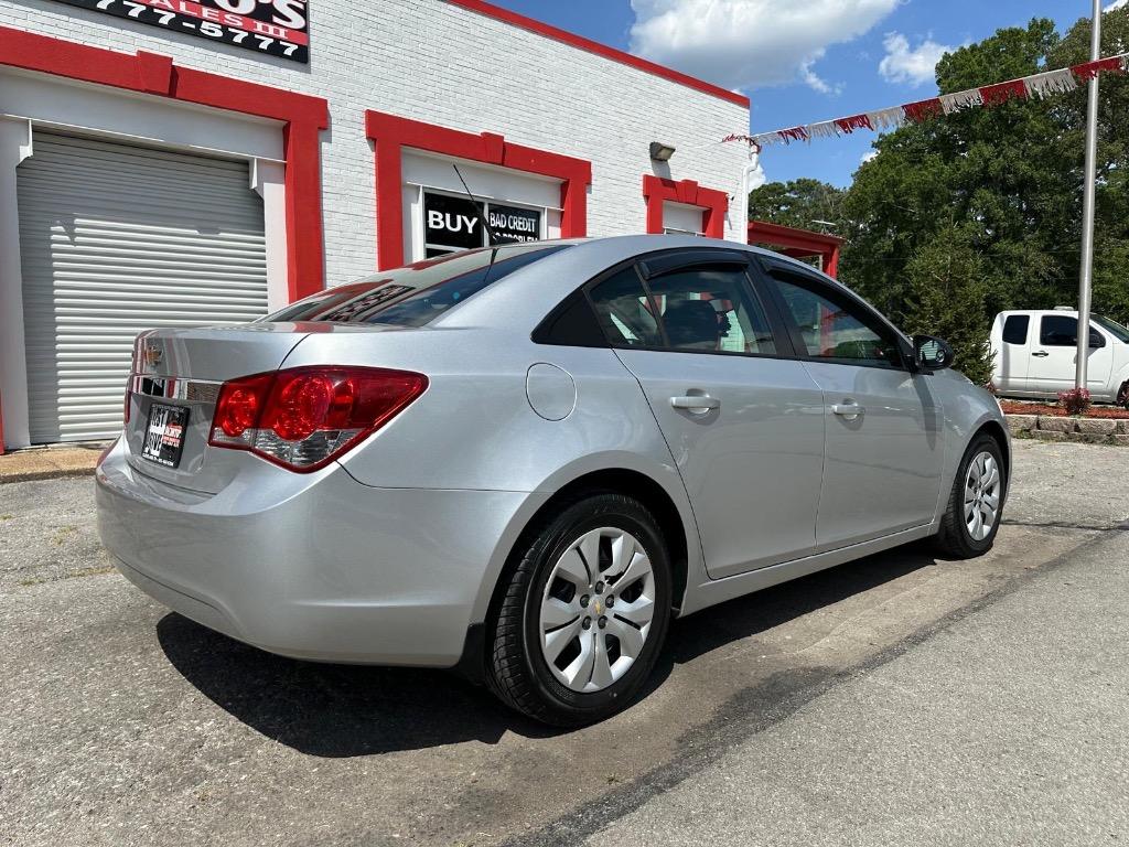 2013 Chevrolet Cruze LS Manual photo