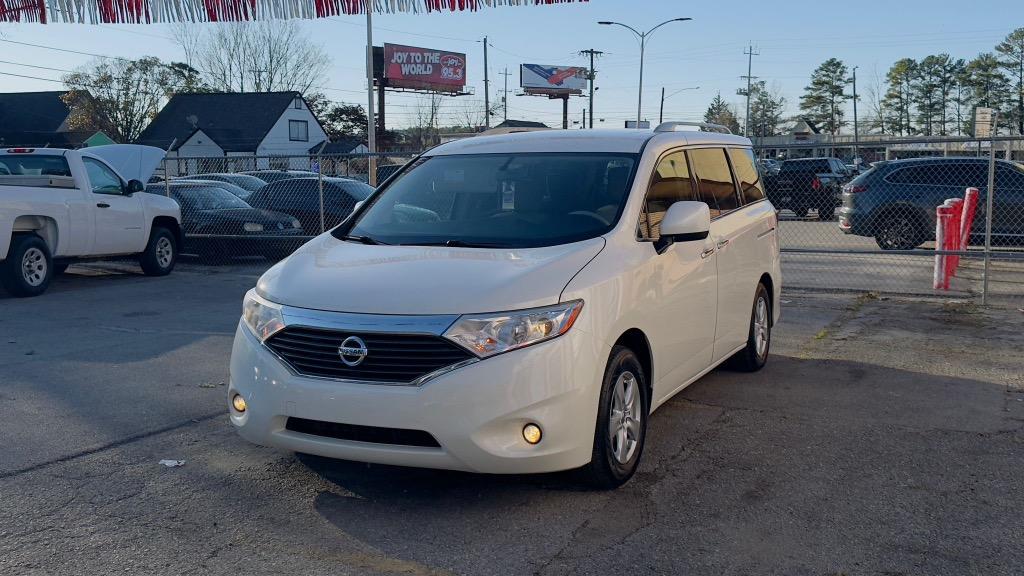 2015 Nissan Quest SV photo