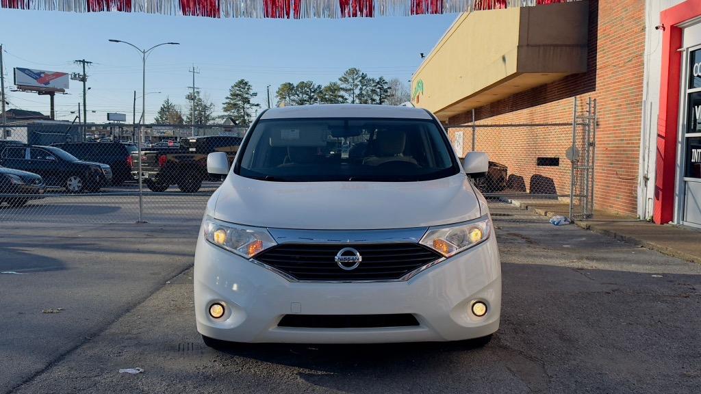 2015 Nissan Quest SV photo