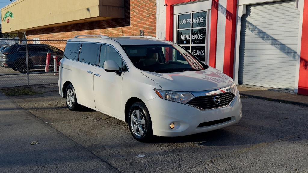 2015 Nissan Quest SV photo