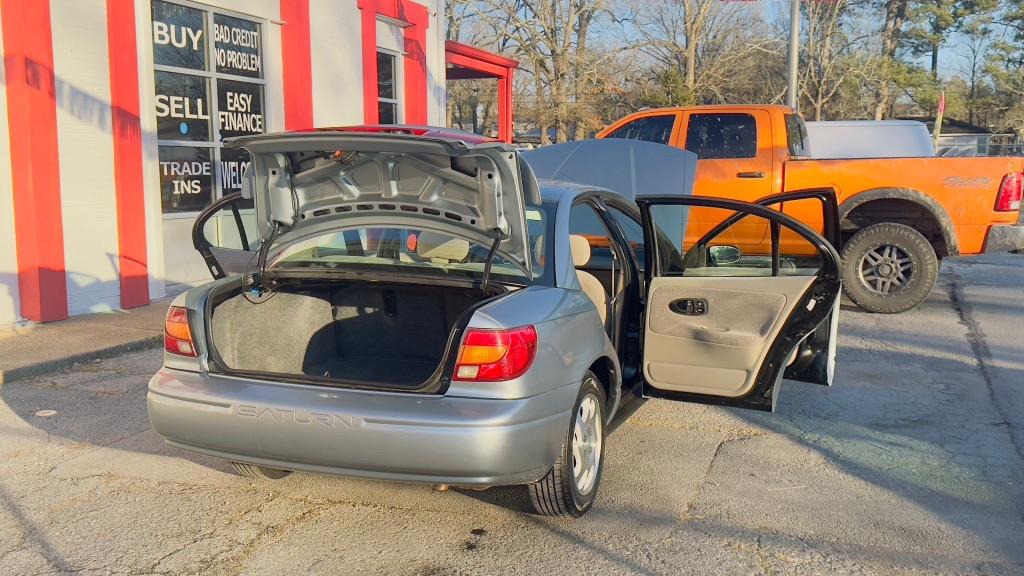 2002 Saturn S-Series SL2 photo
